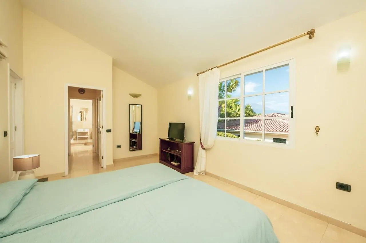Fantastic Home With Amazing Sea Views Puntillo Del Sol Spain
