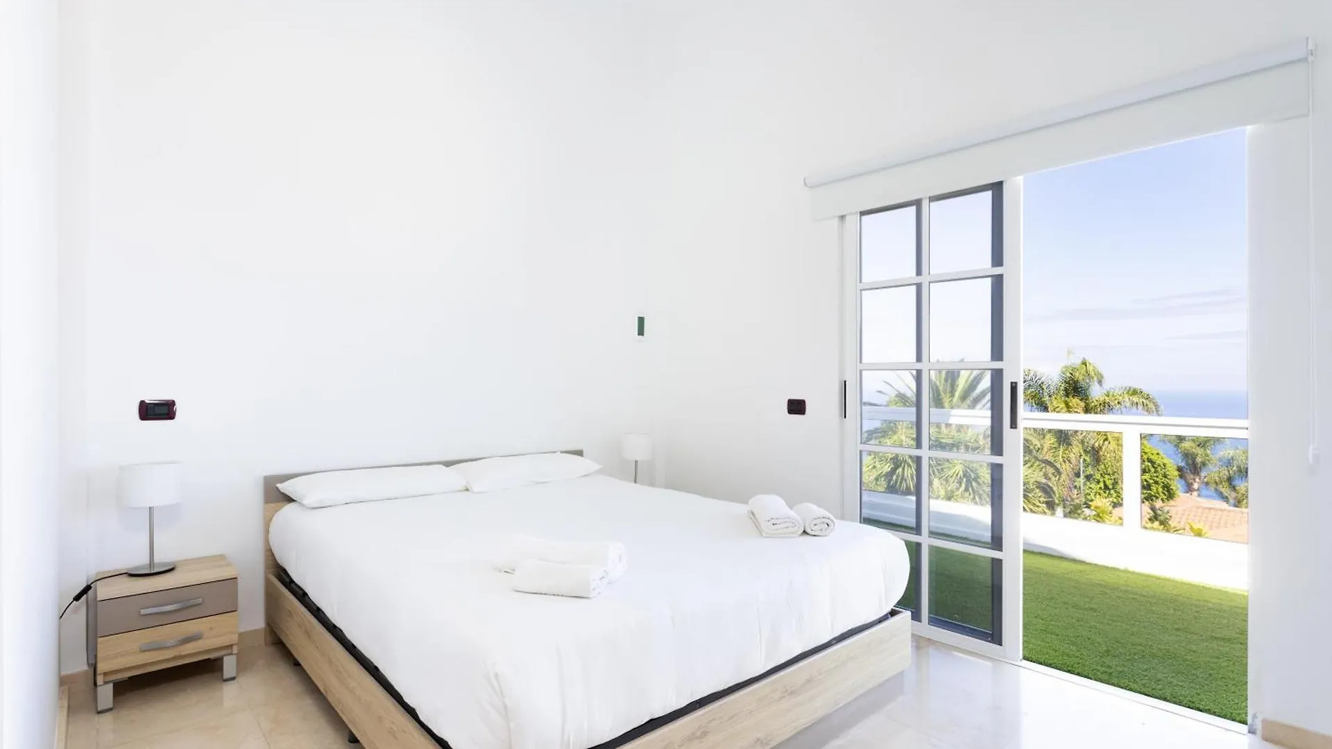 Fantastic Home With Amazing Sea Views Puntillo Del Sol 0*,  Spain